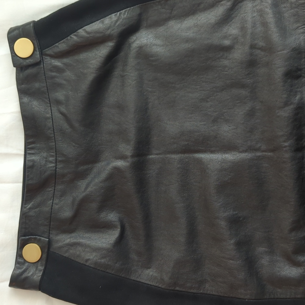 Diane von Furstenberg Women's DVF Gold Button Black Leather & Suede Skirt Size 6